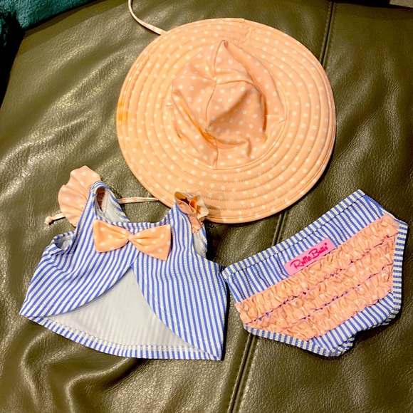 New Ruffle Butts Bikini with hat - Picture 3 of 9